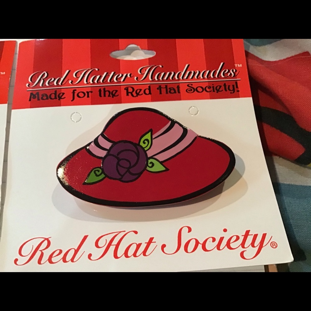 Red hat society pin purple flower